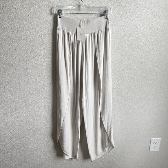 New Milio Milano Pull On High Rise Pants Women's S Taupe Grey Relaxed Tulip Leg - Picture 2 of 6